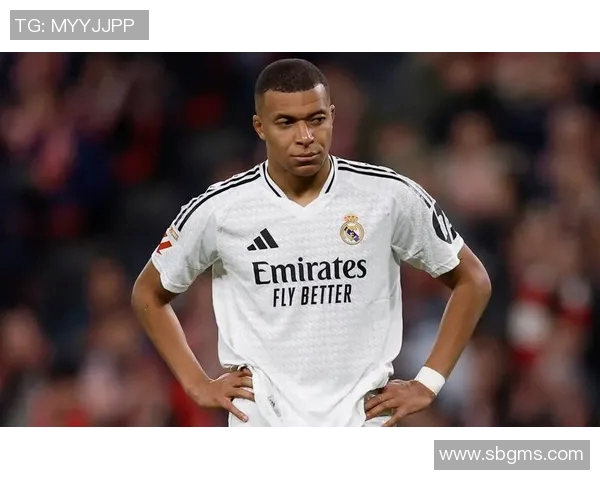 官方评选足球十大球星榜单揭晓全球顶级球员引发热议 官方评选足球十大球星榜单揭晓全球顶级球员引发热议